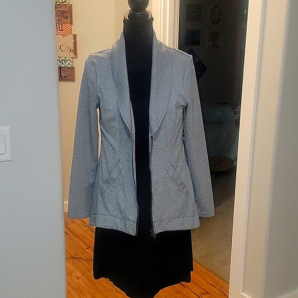 Cabi Women's Drop Off Zip Back Gray Pinstripe Jacket (S) - Picture 1 of 11